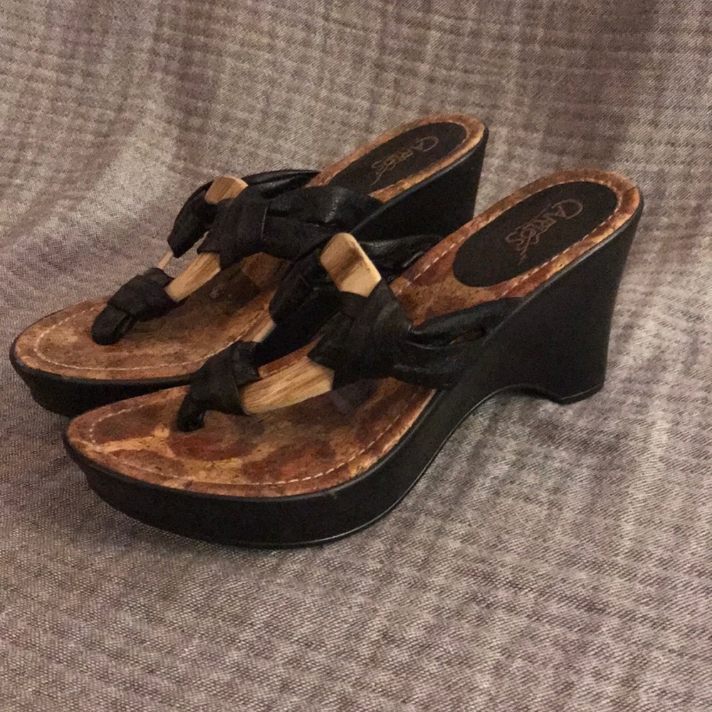 Carlos Santana wedges